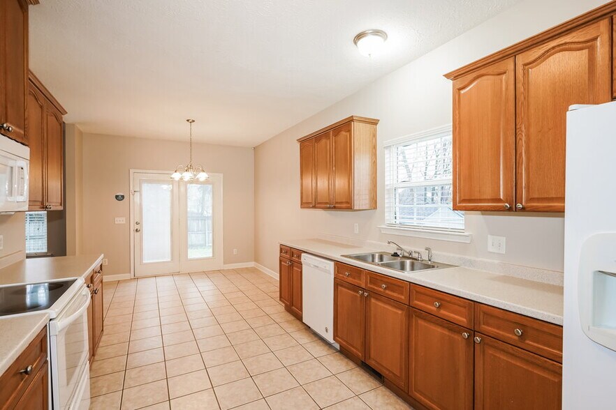 Building Photo - 1501 Teresa Ln