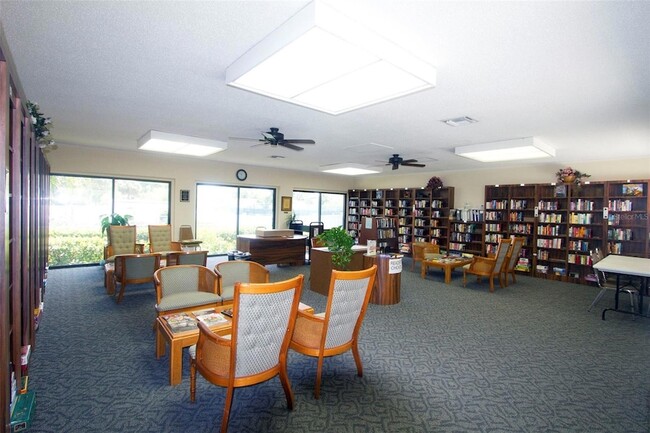 Building Photo - 772 Bird Bay Dr N