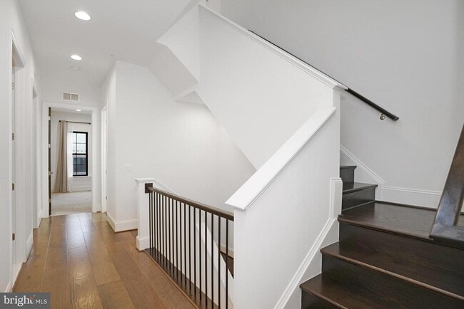 Building Photo - 44655 Provincetown Dr