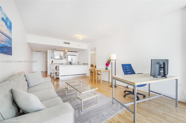 Building Photo - 185 SW 7th St