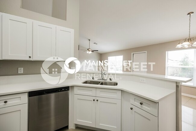 Building Photo - 404 Willowbrook Dr