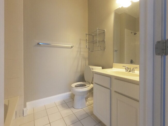 Building Photo - 213 16th St NW