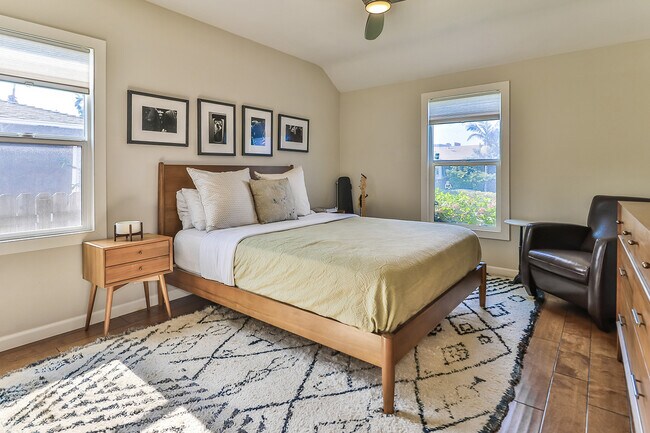 Building Photo - 6027 Comey Ave