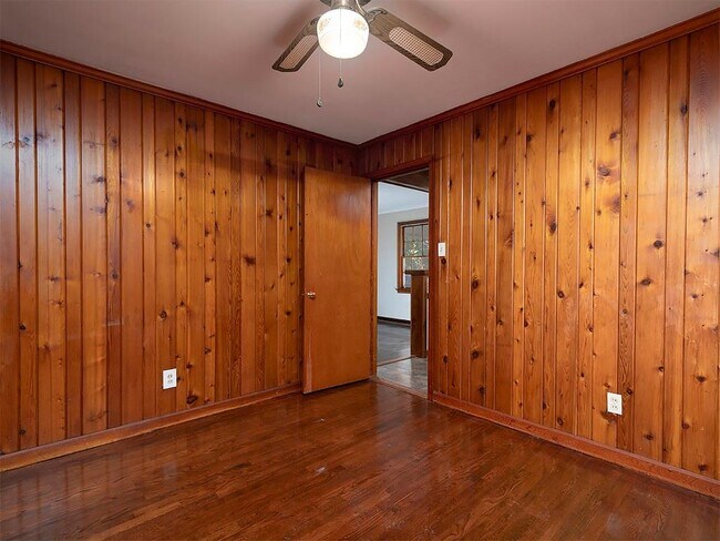 Building Photo - 858 Gaylemont Cir
