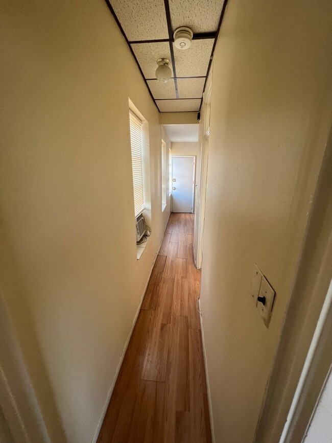 Building Photo - 2601 E Clearfield St