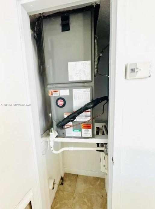 Building Photo - 2425 NE 135th St