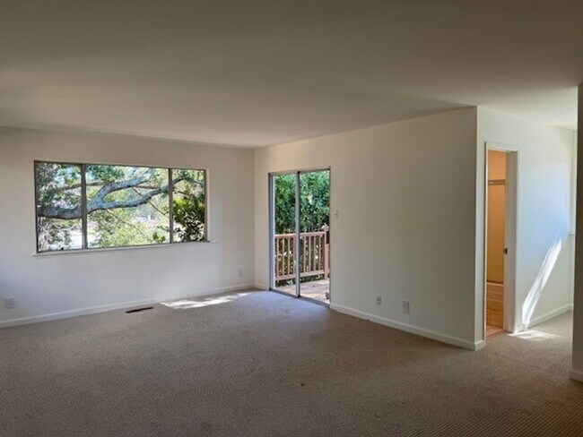 Building Photo - Beautiful home in Laurel Wood