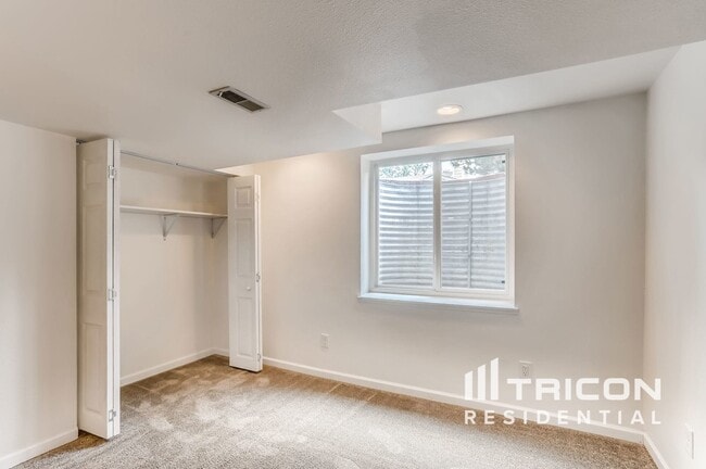 Building Photo - 12454 W 85th Ave