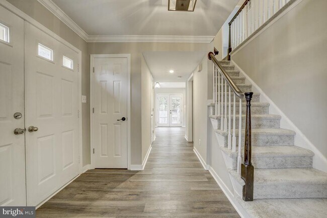 Building Photo - 4083 Norbeck Square Dr