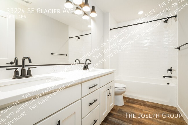 Building Photo - 33224 Glacier Ave SE