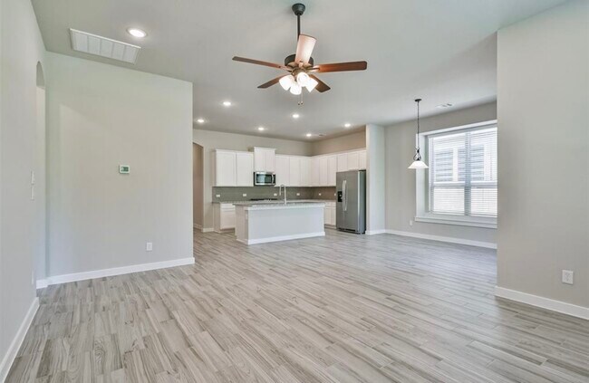 Building Photo - 10005 Red Beadtree Pl