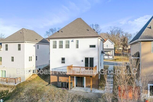 Building Photo - 530 N 3rd St