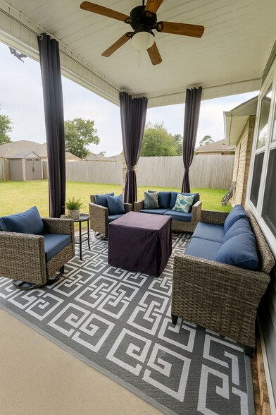 Building Photo - 8484 Holley Hills Cir
