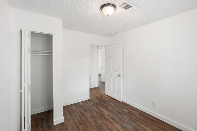 Building Photo - 9005 Gabriel St