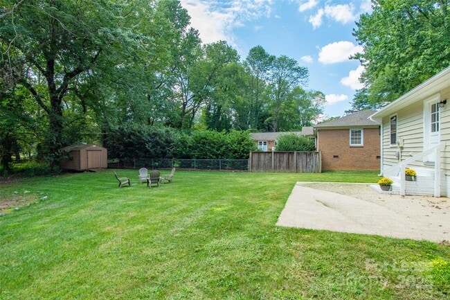 Building Photo - 5110 Chaplin Ln