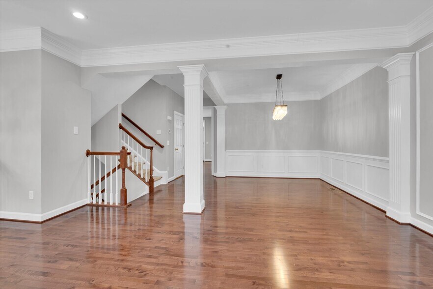 Building Photo - 7974 Vigne Ct