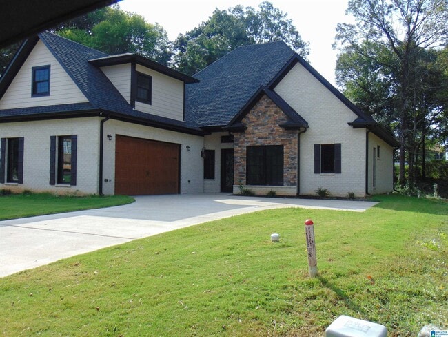 Building Photo - 117 Melbourne Cir