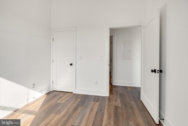 Building Photo - 7037 Ridge Ave