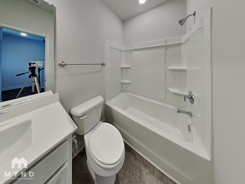 Building Photo - 71 Dew Drop Ln