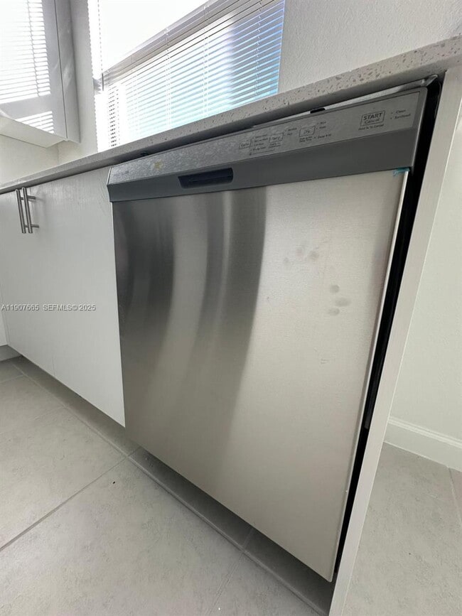 Building Photo - 12848 SW 232nd Ter