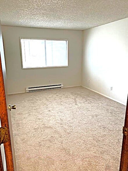 Bedroom 3 - 8746 NE Glisan St