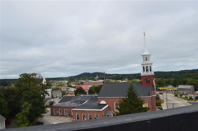 Building Photo - 2 Silver St