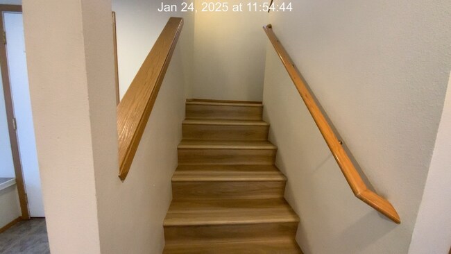 Building Photo - 7415 Village Dr E