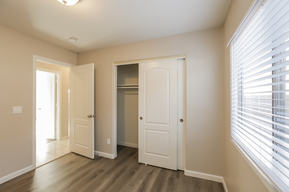 Building Photo - 2838 S 64th Dr