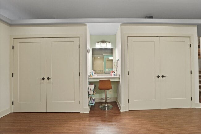 Building Photo - 334 Broad St