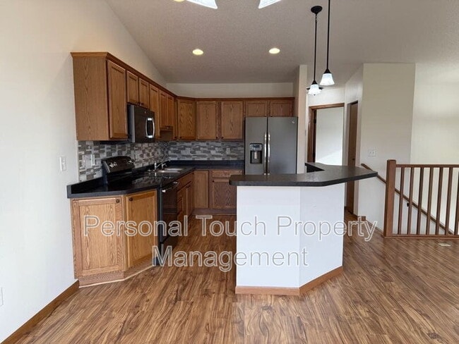 Building Photo - 2580 5th St W