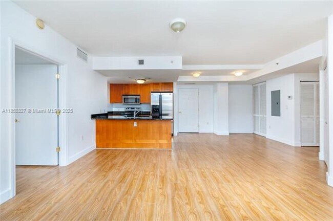 Building Photo - 4100 Salzedo St