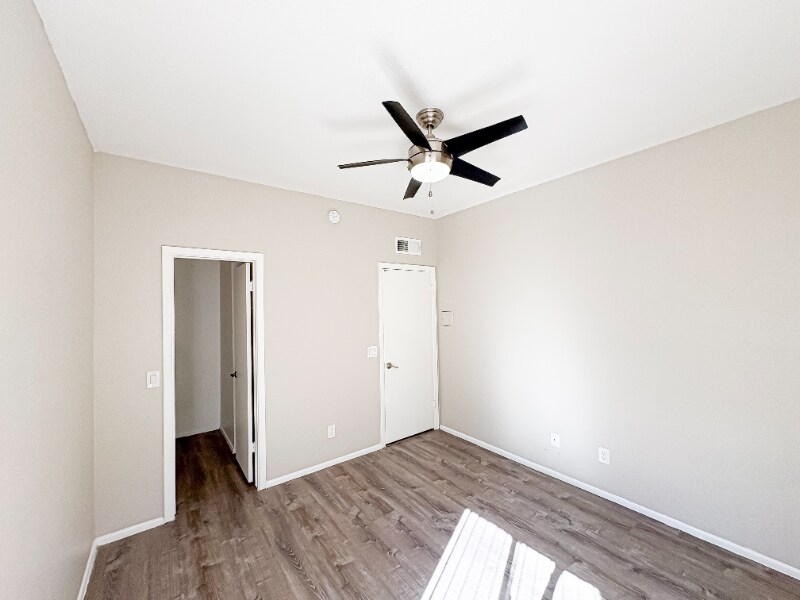 Building Photo - 80 W Maryland Ave