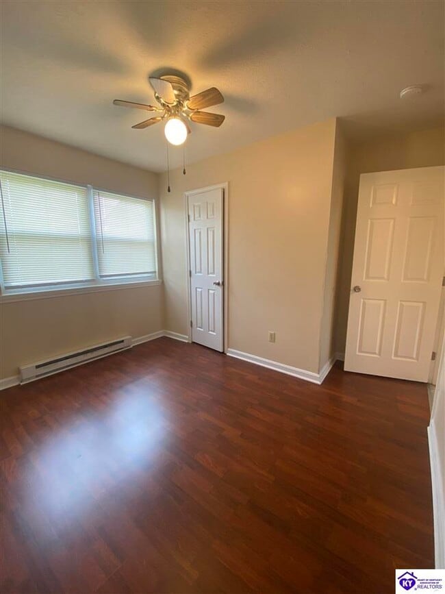 Building Photo - 501 Independence Ct