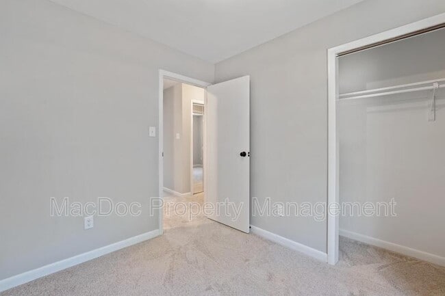 Building Photo - 5239 Daffodil Dr