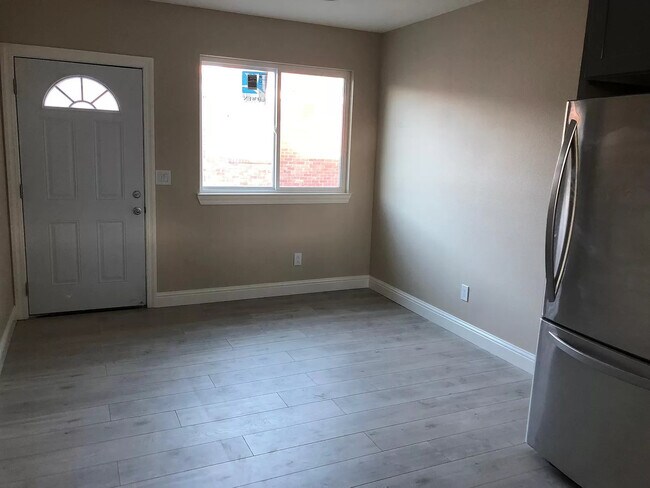 Building Photo - 181 Cleaves Ave, Unit 2