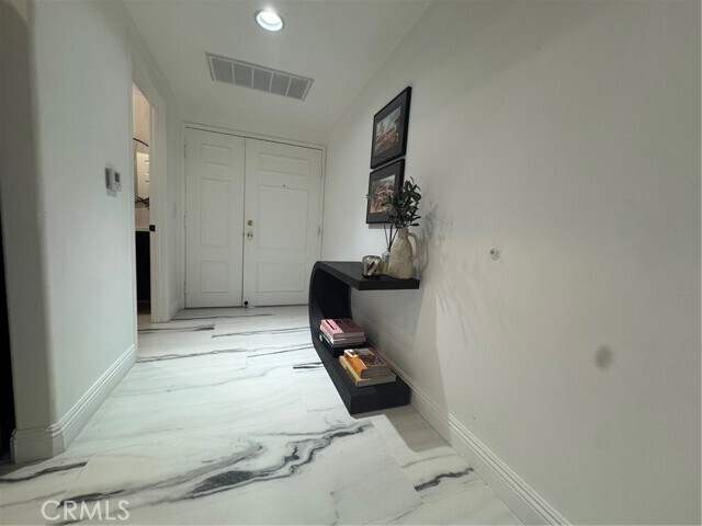 Building Photo - 12011 Goshen Ave