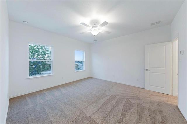 Building Photo - 9920 Hennings St