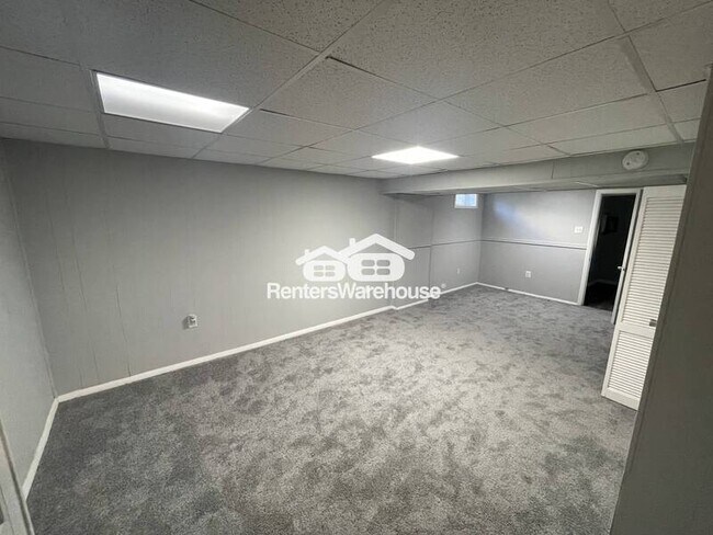 Building Photo - 20 Stewarton Ct