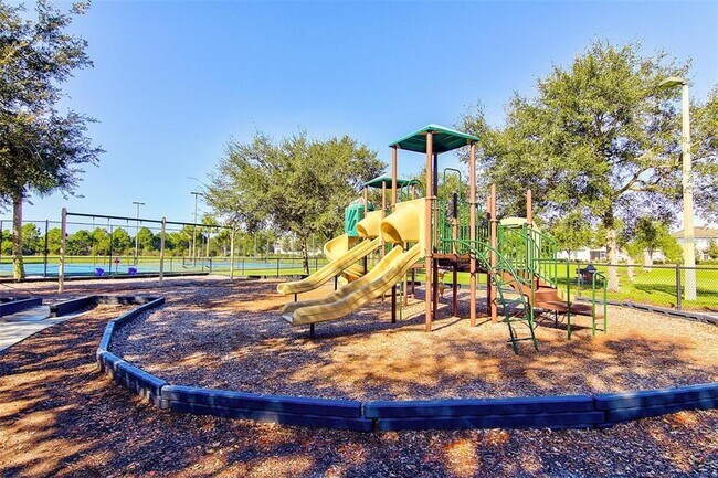 Building Photo - 4905 111th Terrace E
