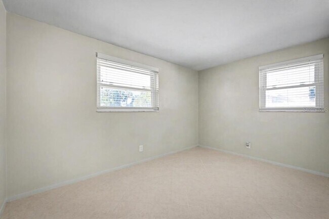 Building Photo - 3 Edmond Ct