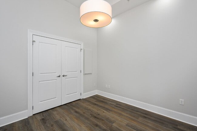 Building Photo - Downtown Raleigh Penthouse with Stunning View