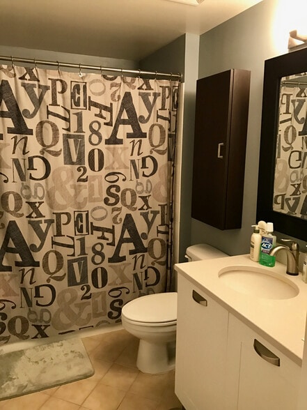 Building Photo - 2451 Midtown Ave