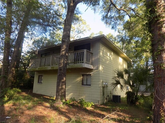 Building Photo - 713 SW 69th St