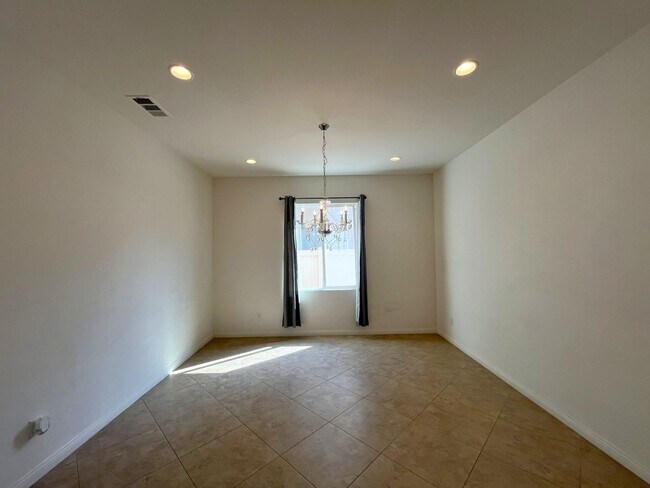 Building Photo - 7143 Leighton Dr