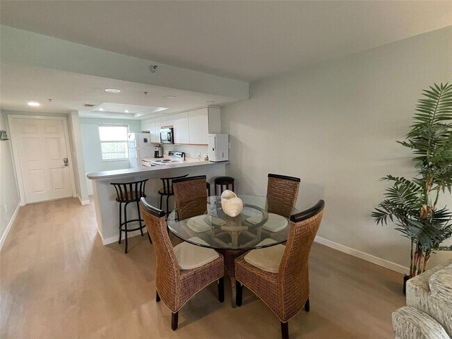 Building Photo - 2320 Terra Ceia Bay Blvd