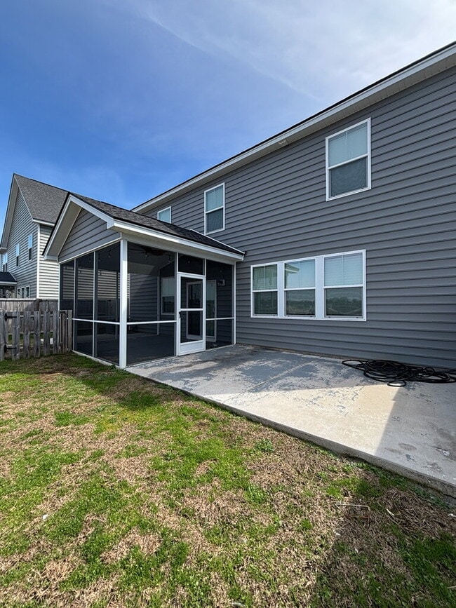 Building Photo - 416 Squire Pope Rd