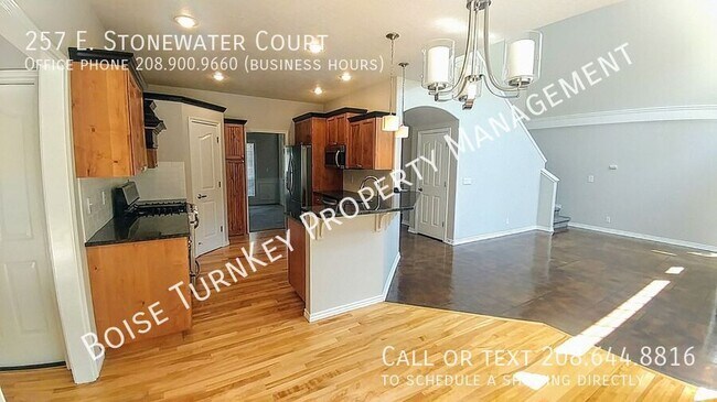 Building Photo - 257 E Stonewater Ct