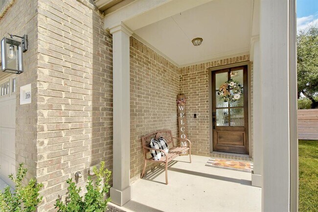 Building Photo - 16601 Sydney Carol Ln