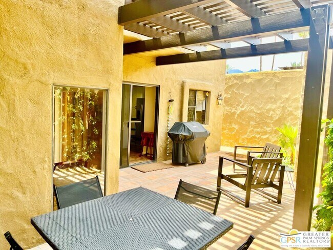 Building Photo - 2441 S Birdie Way