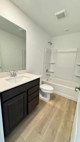 Building Photo - 25631 W Yorkshire Dr